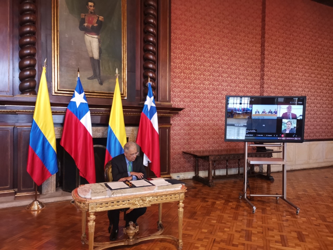 Colombia y Chile suscriben Memorando de Entendimiento para la creación de la Comisión Binacional con el propósito de resaltar la relación histórica de amistad
