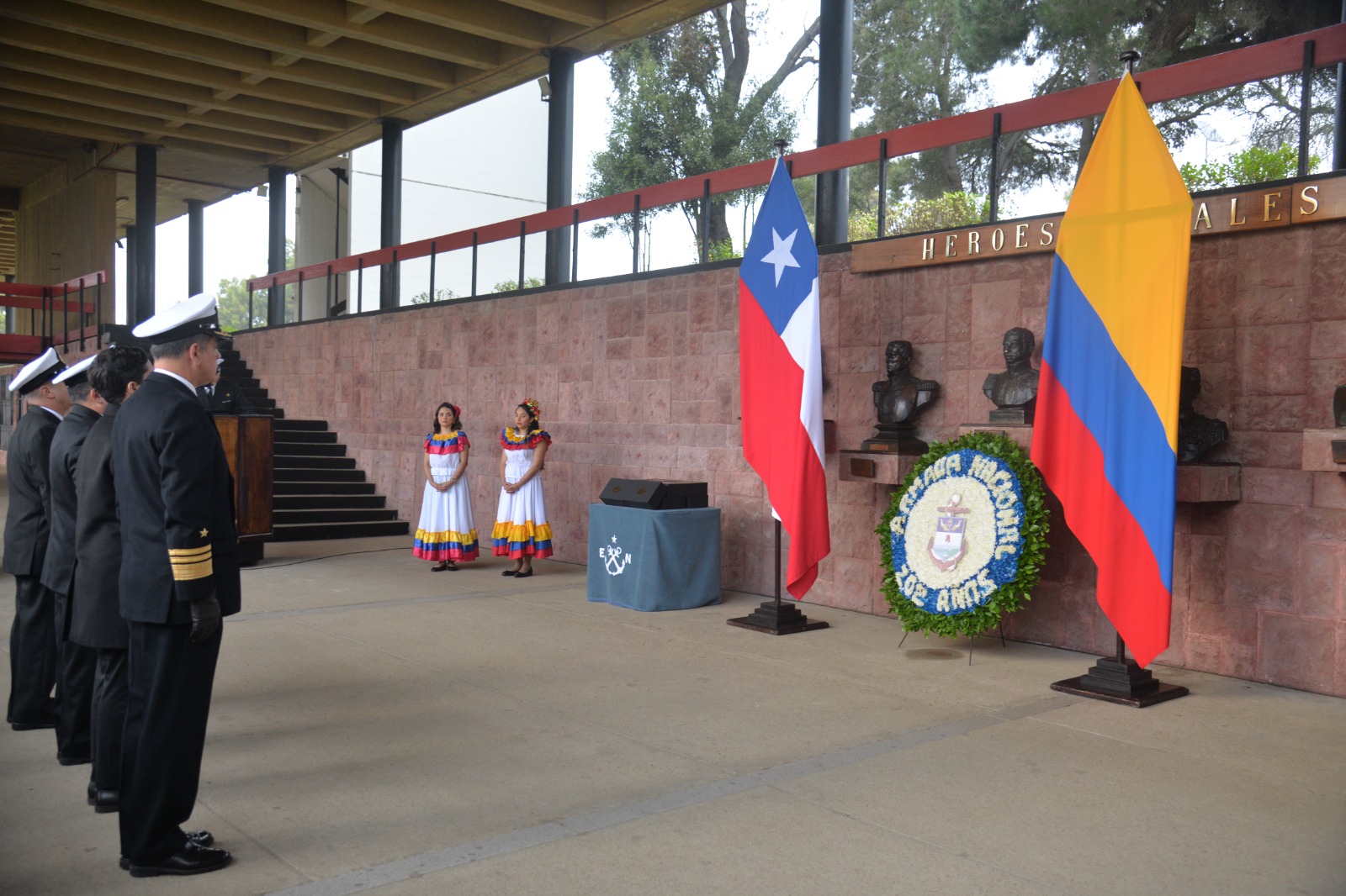 Conmemoración del 202° aniversario de la Armada Nacional de Colombia en la Escuela Naval “Arturo Prat” de Valparaíso