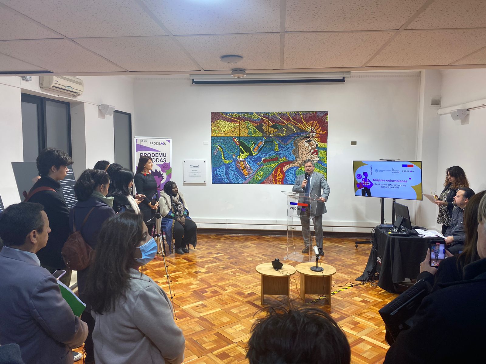 Con la participación de Mary Grueso Romero concluyen jornadas “Mujeres colombianas: Derribando estereotipos de género en Chile”