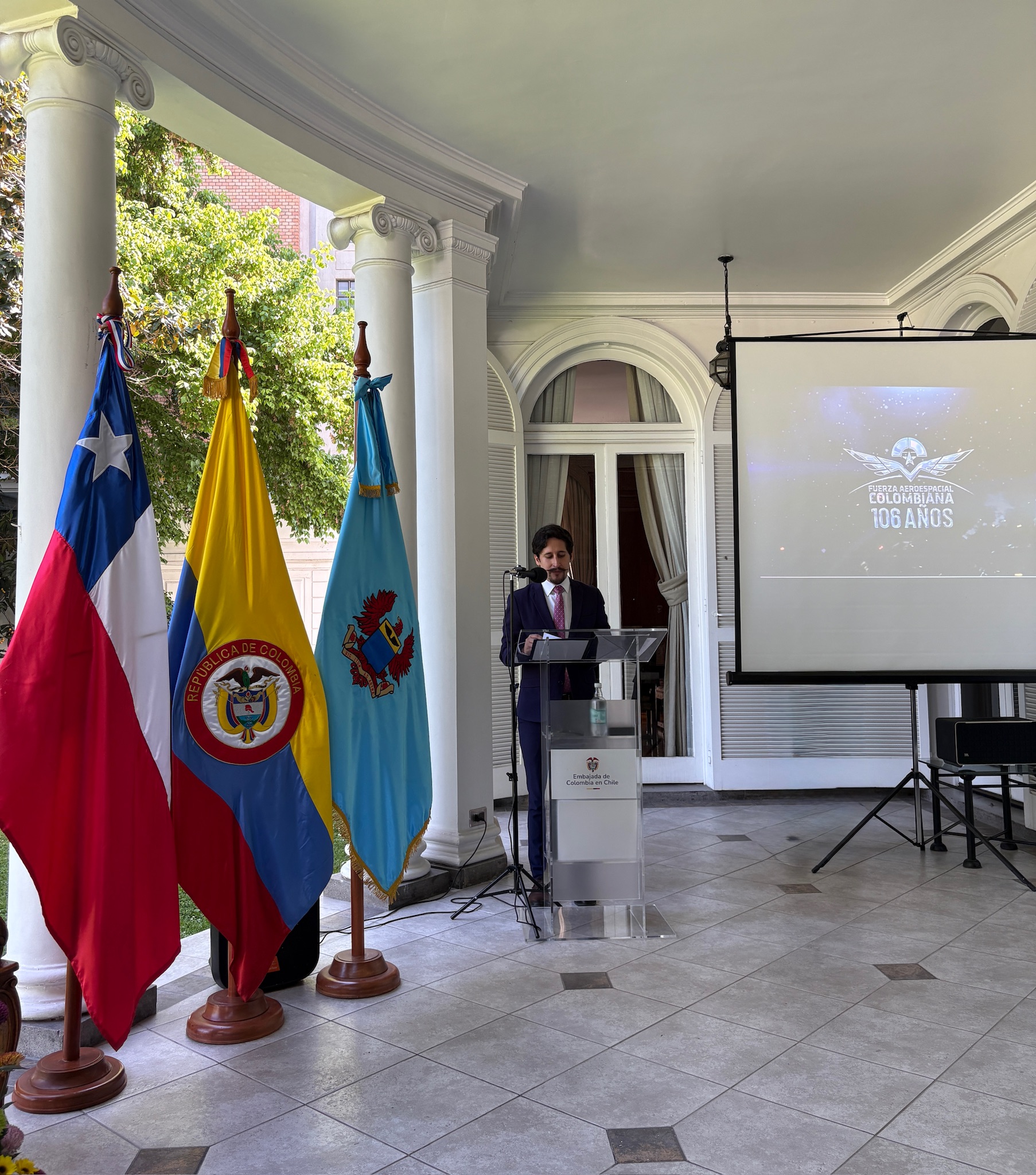 Conmemoración de los 106 años de la Fuerza Aeroespacial Colombiana en Chile