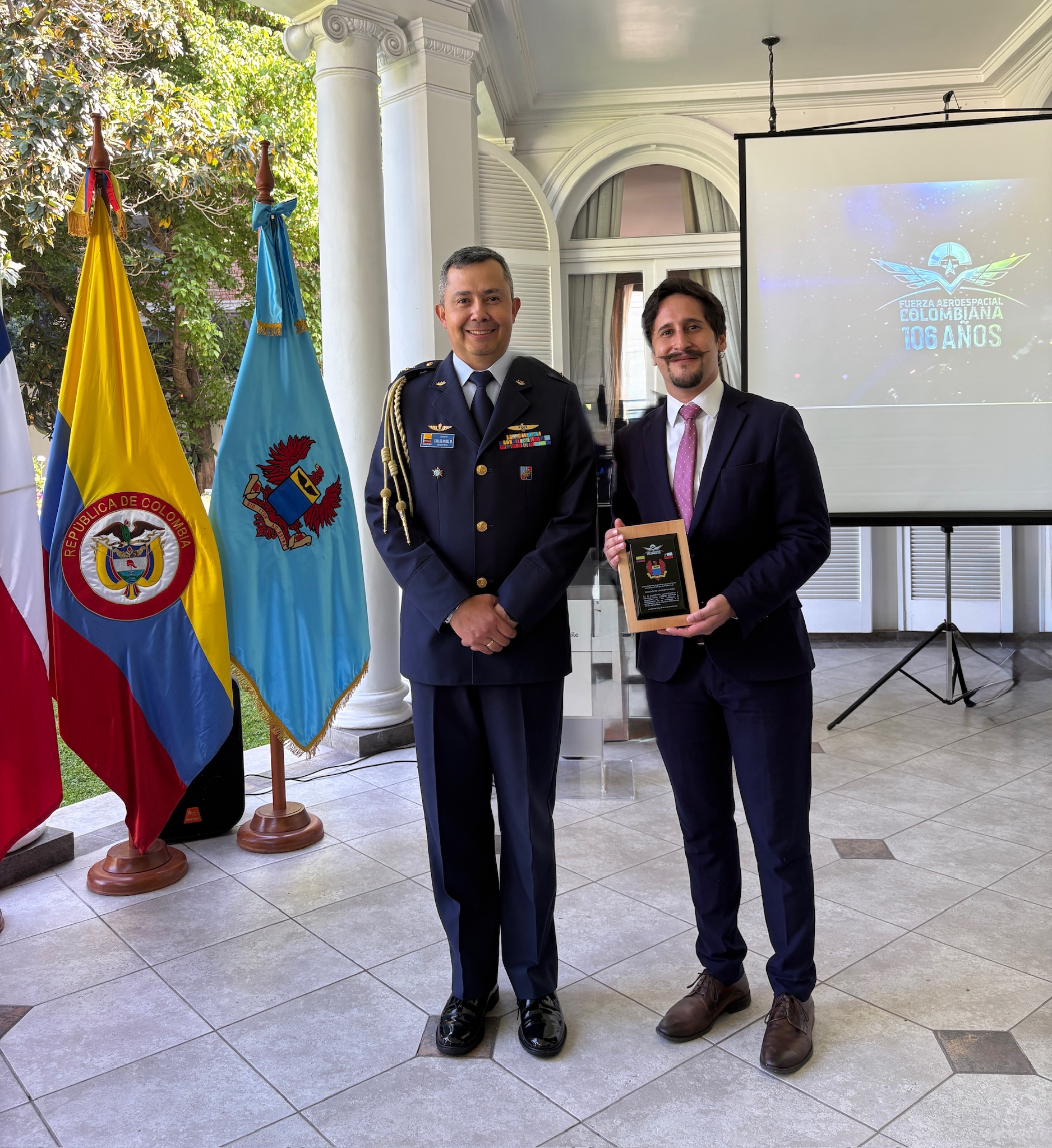 Conmemoración de los 106 años de la Fuerza Aeroespacial Colombiana en Chile