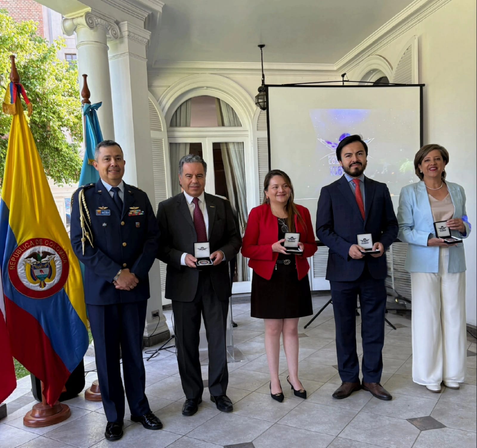 Conmemoración de los 106 años de la Fuerza Aeroespacial Colombiana en Chile