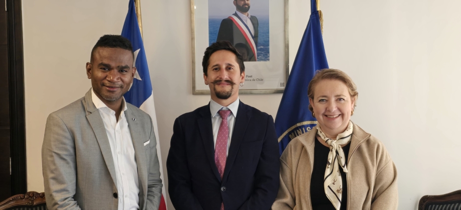 Embajada de Colombia en Chile y Consulado de Colombia en Antofagasta lideran agenda diplomática con enfoque comunitario y científico