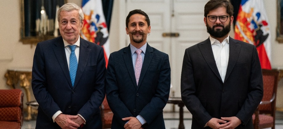 Entrega de Cartas Credenciales de Sebastián Guanumen como Embajador de Colombia ante la República de Chile