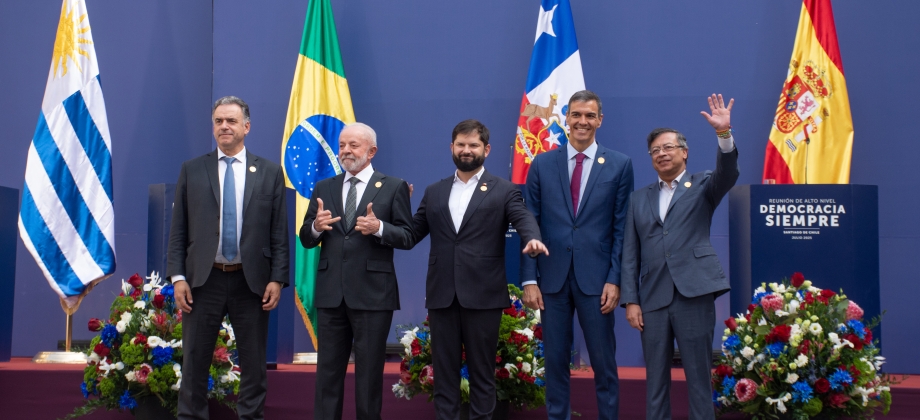 Participación exitosa del gobierno de Colombia en la Reunión de Alto Nivel “Democracia Siempre”
