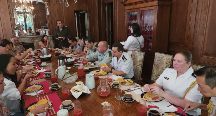 Embajada de Colombia en Chile y la Agregaduría de Policía realizan reunión de trabajo
